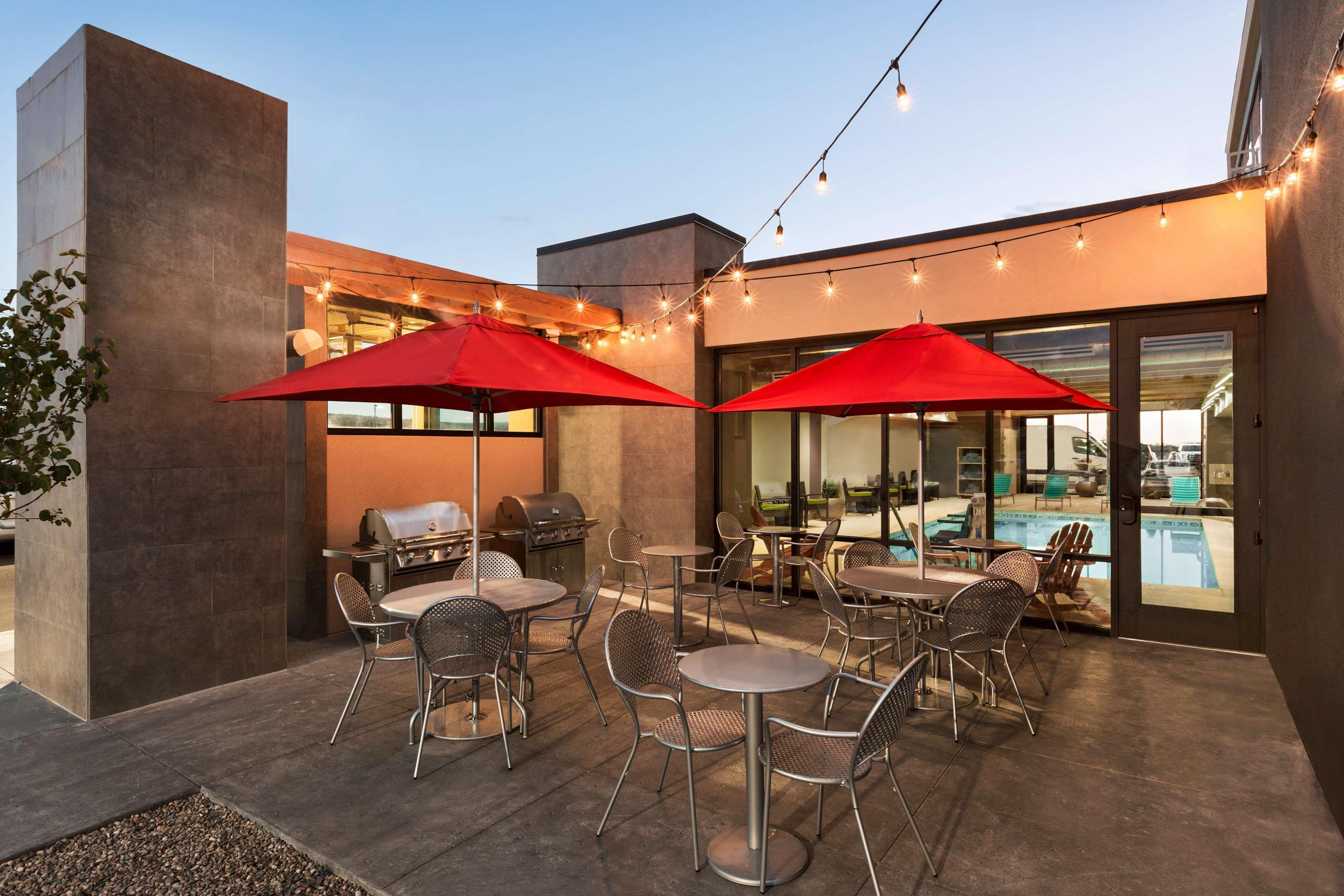 Home2 Suites By Hilton Farmington/Bloomfield מראה חיצוני תמונה